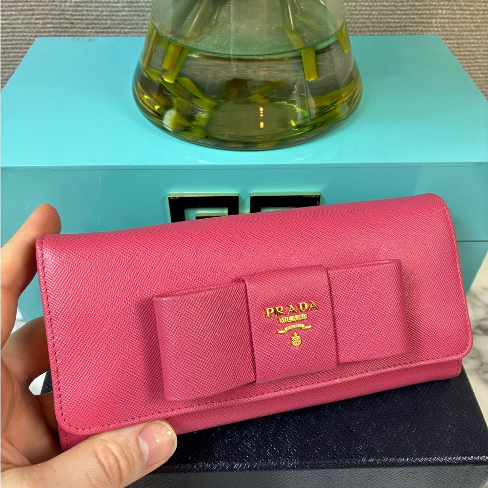 Prada Peonia Pink Saffiano Leather Bow Snap Wallet - NWT Authentic w/ Box - Picture 2 of 15